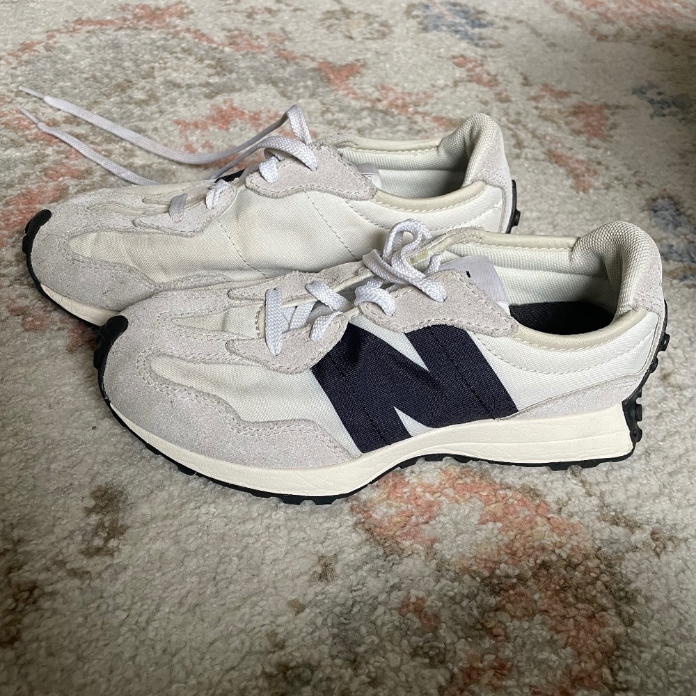 New Balance 327 Kids Size 1